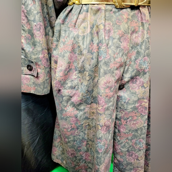 🚫SOLD🚫 - Picture 3 of 3